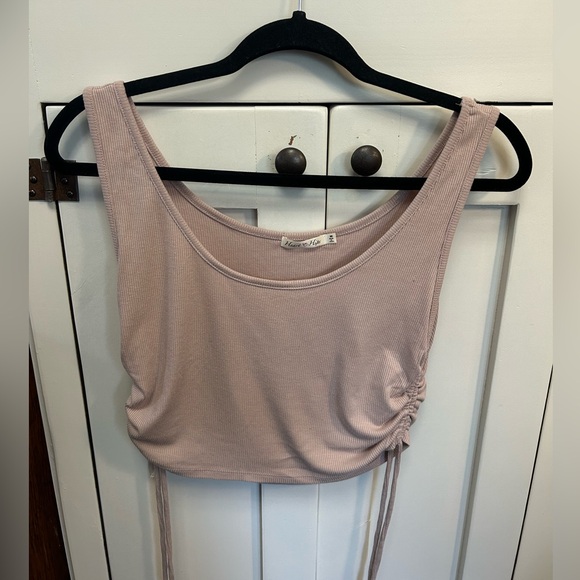 ⚡️2 for 10$!⚡️Light Pink Women's Tank Top - Picture 1 of 4
